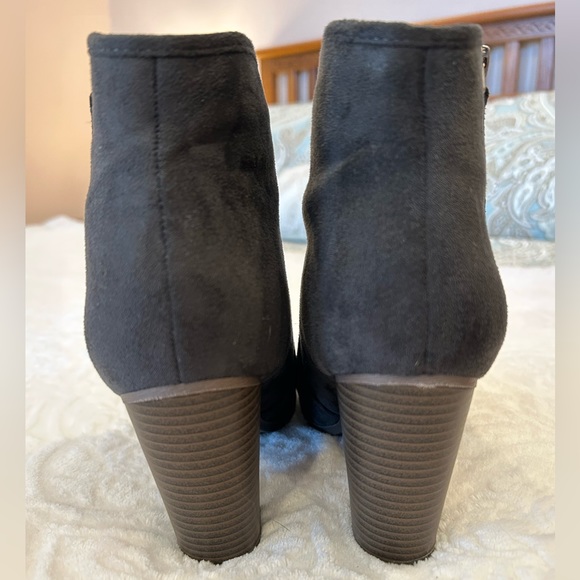 JOURNEE COLLECTION LINK BOOTIE 9 - Picture 8 of 15